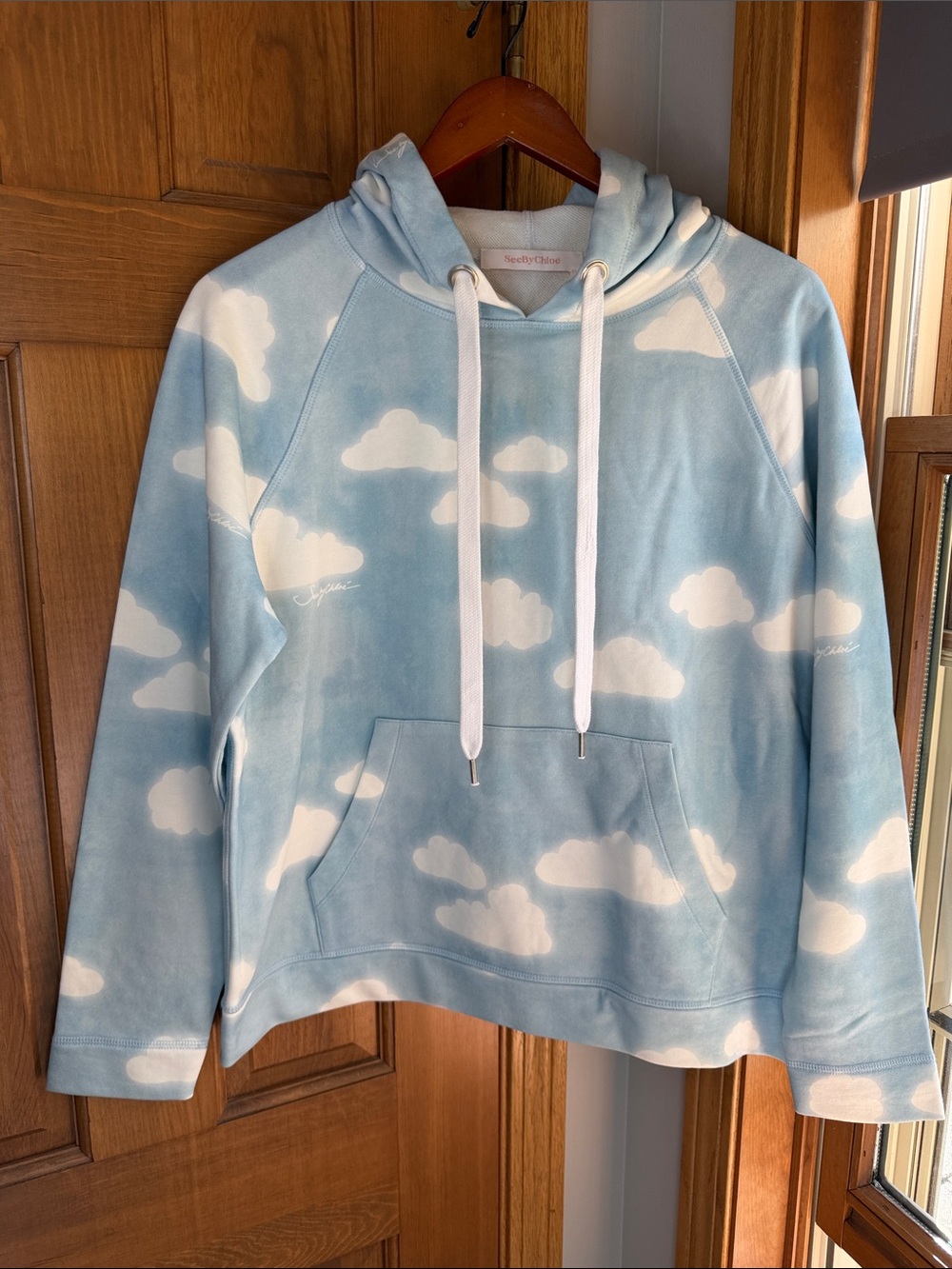 See by Chloé Cloud Print Crop Raglan Hoodie – Light Blue/White Size XS